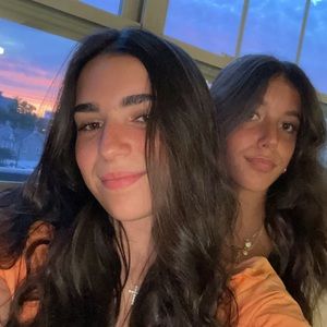 Meet your Posher, Shelby